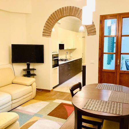 Deluxe Apartment In The Centre Of Florence Buitenkant foto