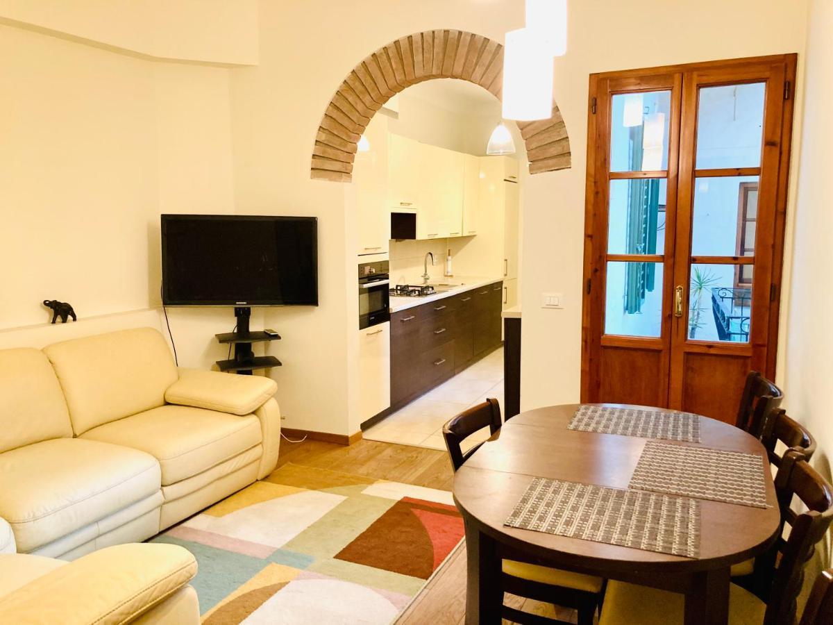 Deluxe Apartment In The Centre Of Florence Buitenkant foto